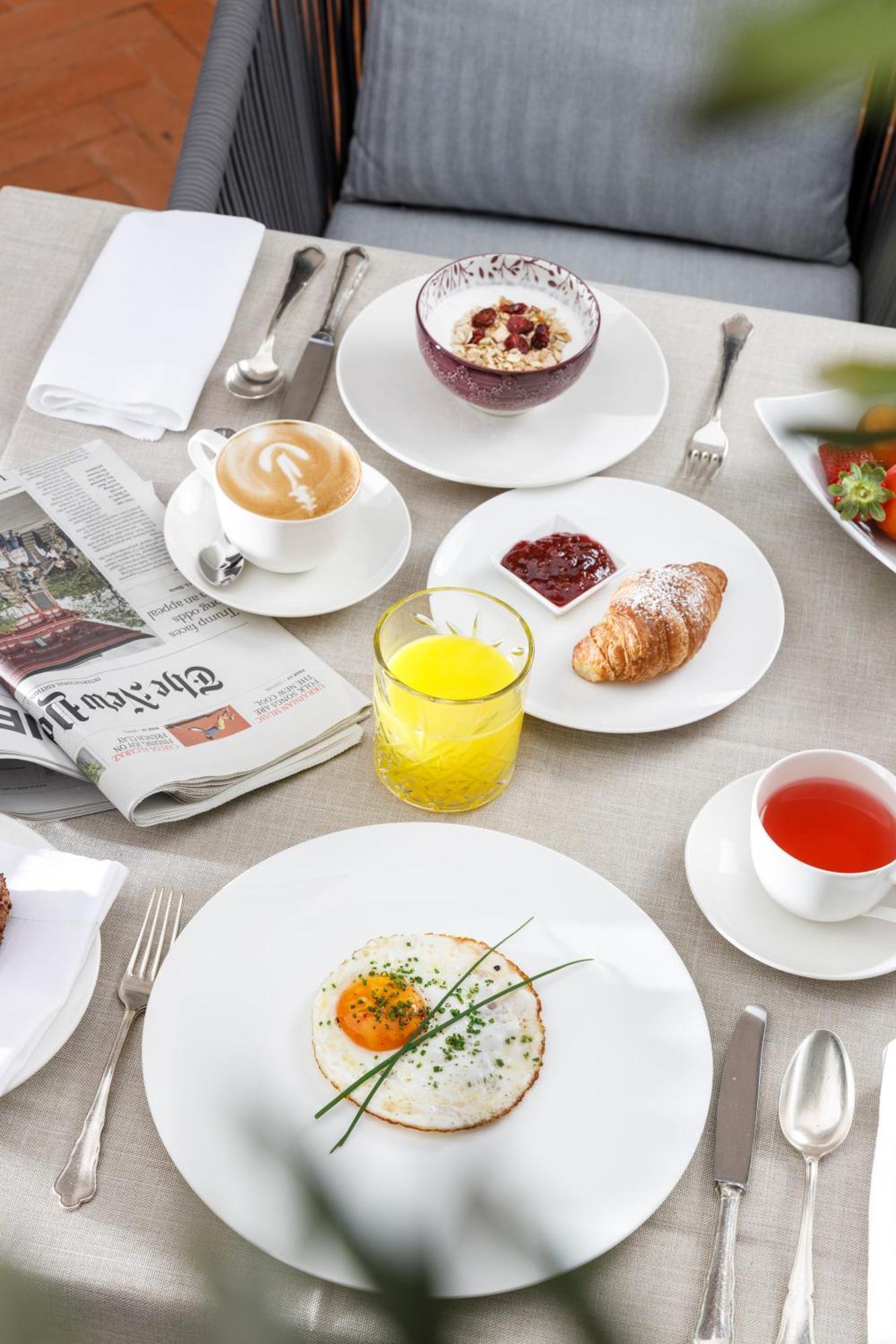 Hotel Pienzenau Am Schlosspark Merano Eksteriør billede